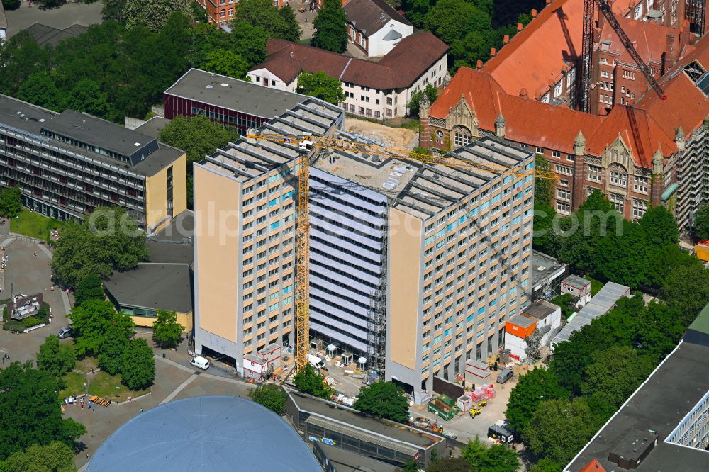 Aerial photograph Hamburg - High-rise building of the university Philosophenturm on Von-Melle-Park in the district Rotherbaum in Hamburg, Germany
