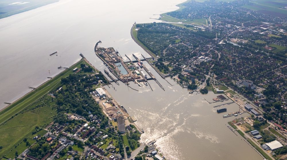 Aerial photograph Brunsbüttel - Construction site locks - plants on the banks of the waterway of the Nord-Ostsee-Kanal in Brunsbuettel in the state Schleswig-Holstein, Germany