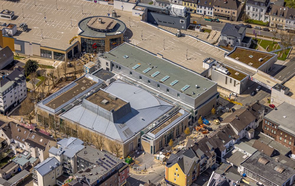 Velbert from the bird's eye view: Renovation of the building of the indoor arena des Forum Niederberg on Oststrasse in Velbert in the state North Rhine-Westphalia, Germany
