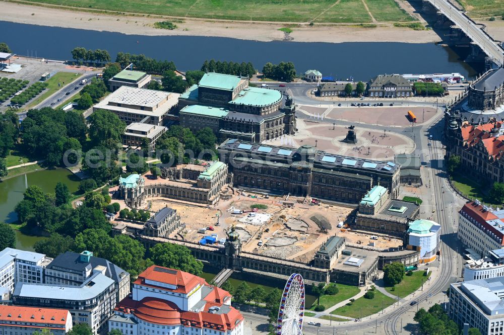 Dresden from the bird's eye view: Palace Zwinger with Gemaeldegalerie Alte Meister and the Kronentor in the district Altstadt in Dresden in the state Saxony, Germany. Above: the Semperoper and the Theaterplatz