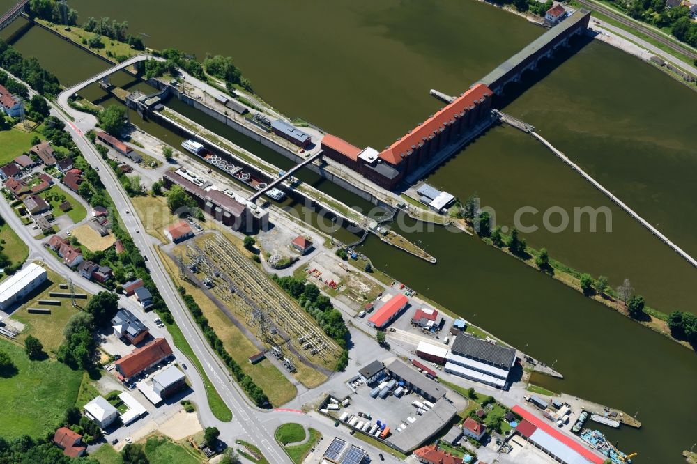 Passau from the bird's eye view: Locks - plants on the banks of the waterway of the Danube in the district Maierhof in Passau in the state Bavaria, Germany