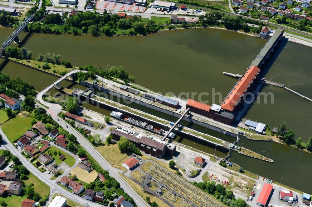 Aerial photograph Passau - Locks - plants on the banks of the waterway of the Danube in the district Maierhof in Passau in the state Bavaria, Germany