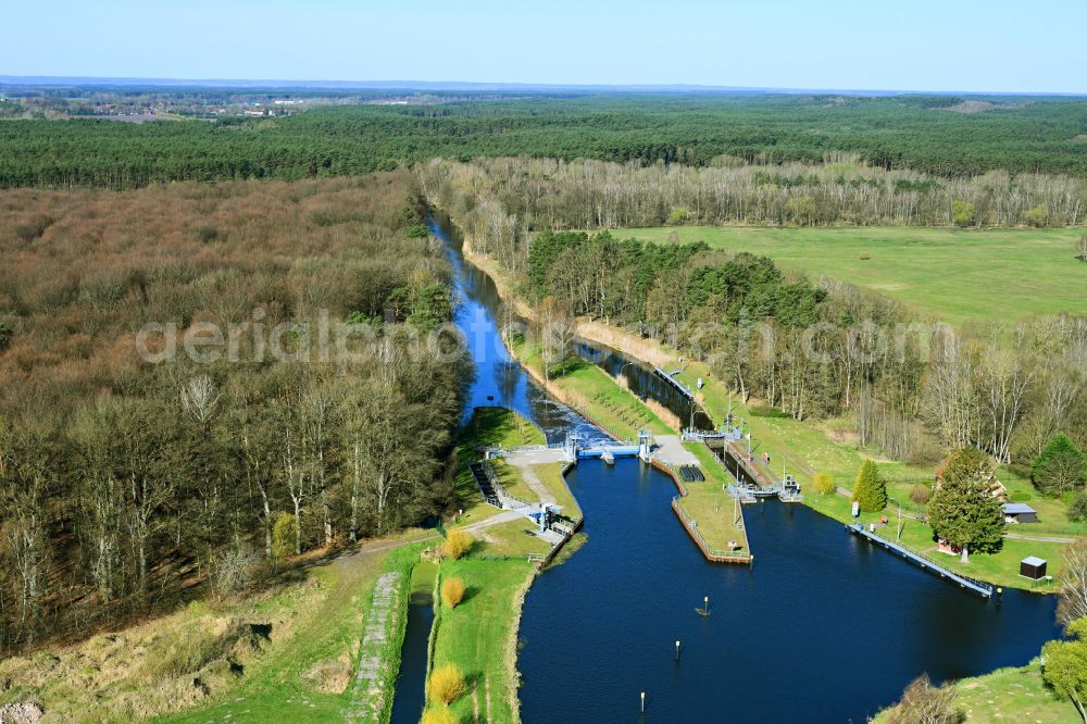 Malliß from above - Locks - plants on the banks of the waterway of the of MEW Mueritz-Elde-Wasserstrasse in Malliss in the state Mecklenburg - Western Pomerania, Germany