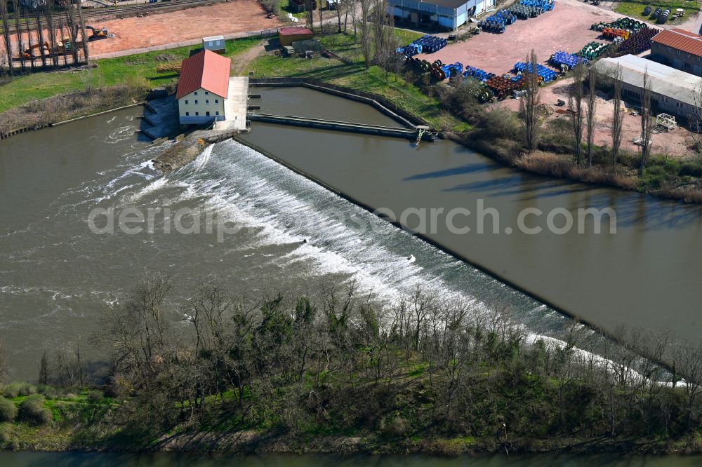 Aerial image Rothenburg - Locks - plants on the banks of the waterway of the Saale in Rothenburg in the state Saxony-Anhalt, Germany