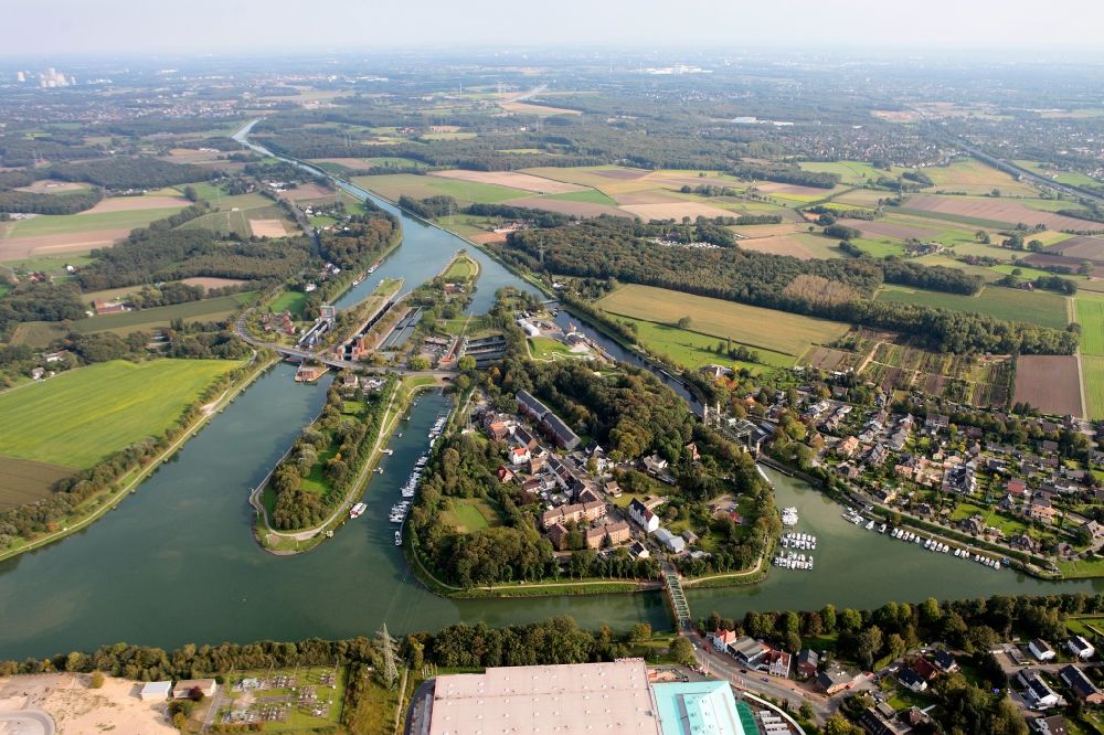 Waltrop from the bird's eye view: View of the Schleusenpark Waltrop in the state of North Rhine-Westphalia