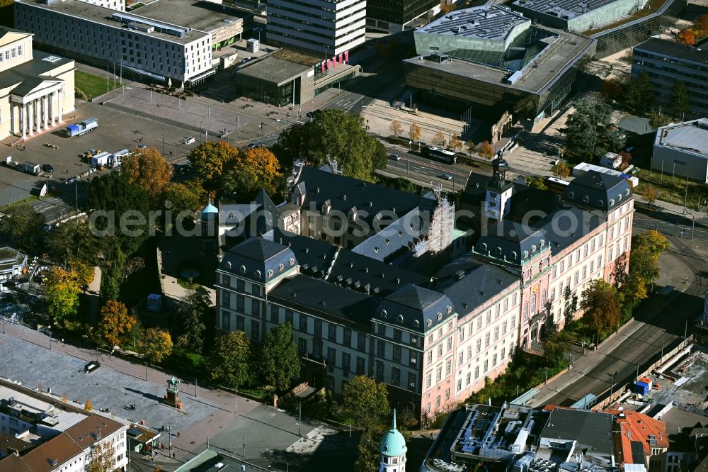 Aerial image Darmstadt - Palace complex of the Residenzschloss between Friedensplatz and Marktplatz in Darmstadt in the state Hesse, Germany