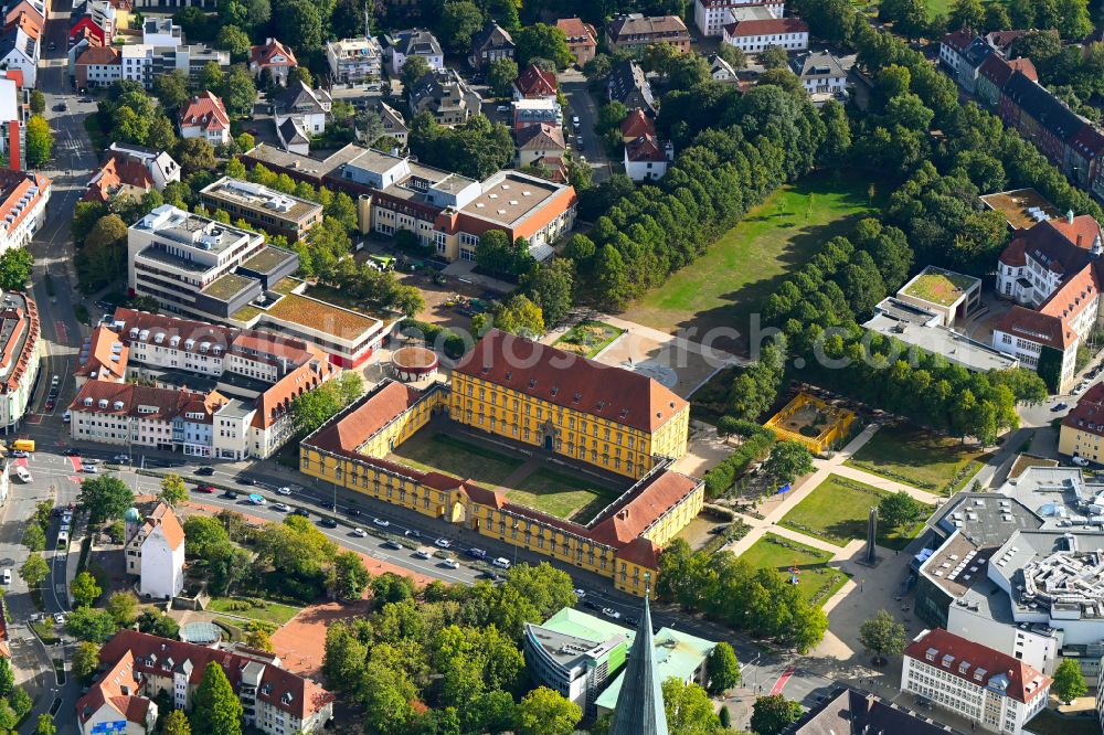 Aerial photograph Osnabrück - Castle and Campus building of the university Osnabrueck in Osnabrueck in the state Lower Saxony, Germany