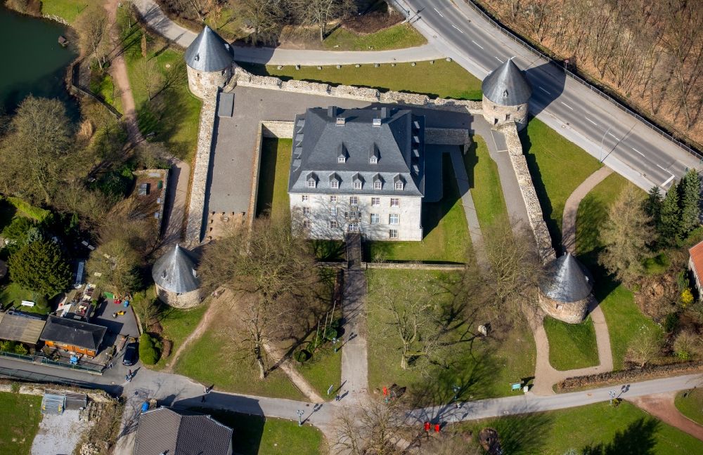 Velbert from the bird's eye view: View of the castle Hardenberg in the district of Neviges in Velbert in the state of North Rhine-Westphalia