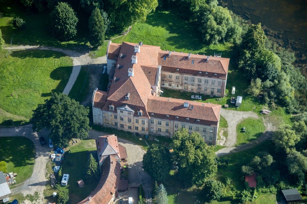 Aerial photograph Ivenack - View of the castle Ivenack in the state Mecklenburg-West Pomerania