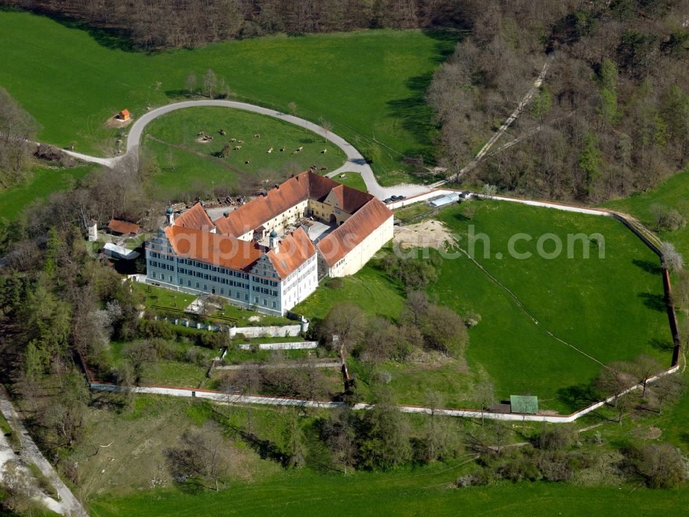 Aerial photograph Ehingen - Castle Mochental in the Kirchener Valley in the area of the district town Ehingen in the state of Baden-Württemberg. The Renaissance style castle is located above the river Danube on the Southern end of the Swabian Alb. The compound consists of the three winged castle and a farm. It is on site since 1000 and was used in the 19th and 20th century as a forestry office, a government seat and boarding school. Today it is home to the fine art gallery Ewald Schrade