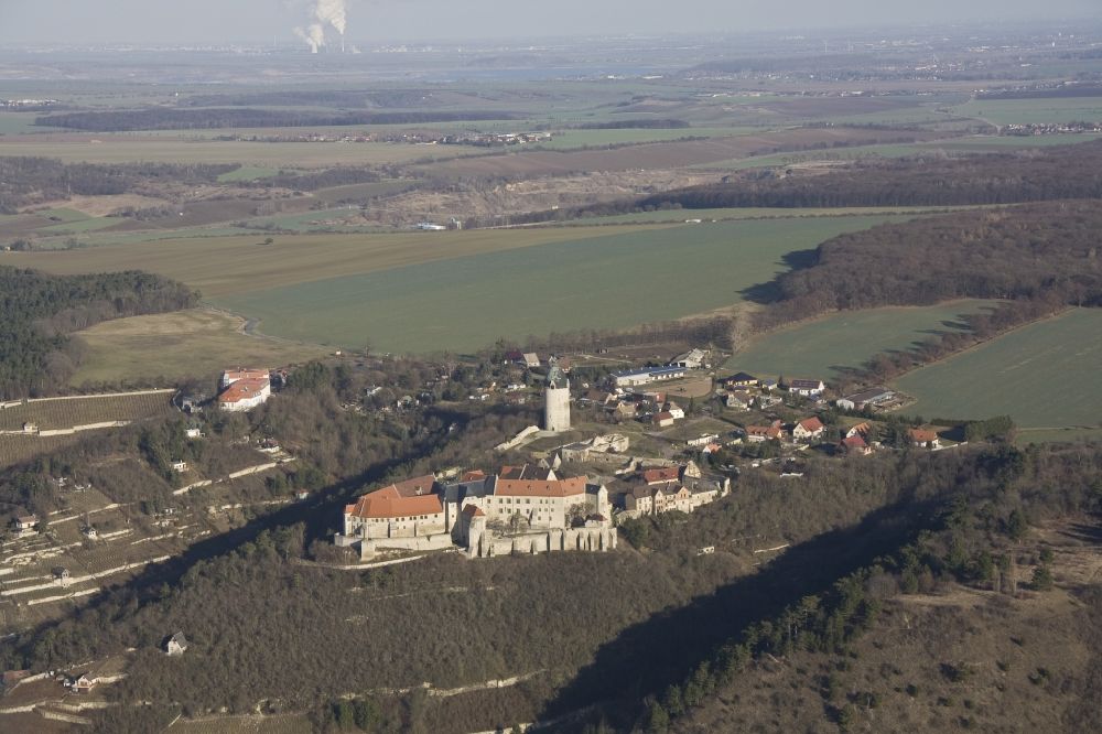 Aerial photograph Freyburg Unstrut - Neuenburg castle and the keep Dicker Wilhelm Unstrut at Freyburg in Saxony-Anhalt