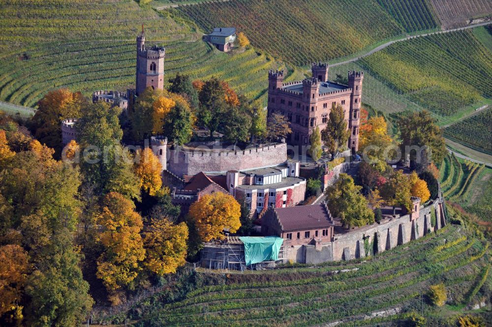 Ortenberg from the bird's eye view: Das Schloß Ortenberg ist das Wahrzeichen der Ortenau. Es liegt auf einem Weinberg. The castle Ortenberg is the emblem of the region Ortenau. It is located in a vineyard.
