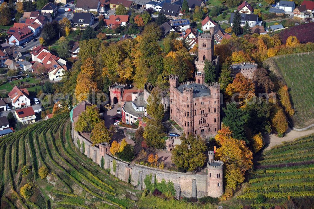 Ortenberg from above - Das Schloß Ortenberg ist das Wahrzeichen der Ortenau. Es liegt auf einem Weinberg. The castle Ortenberg is the emblem of the region Ortenau. It is located in a vineyard.