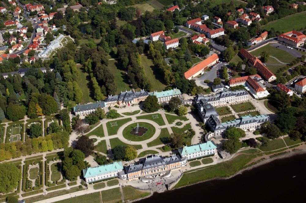 Aerial photograph Dresden - View of the buildings and the area of Pillnitz Castle on the Elbe in Dresden in the state Saxony. It is located in the district Pillnitz with the adjacent castle garden