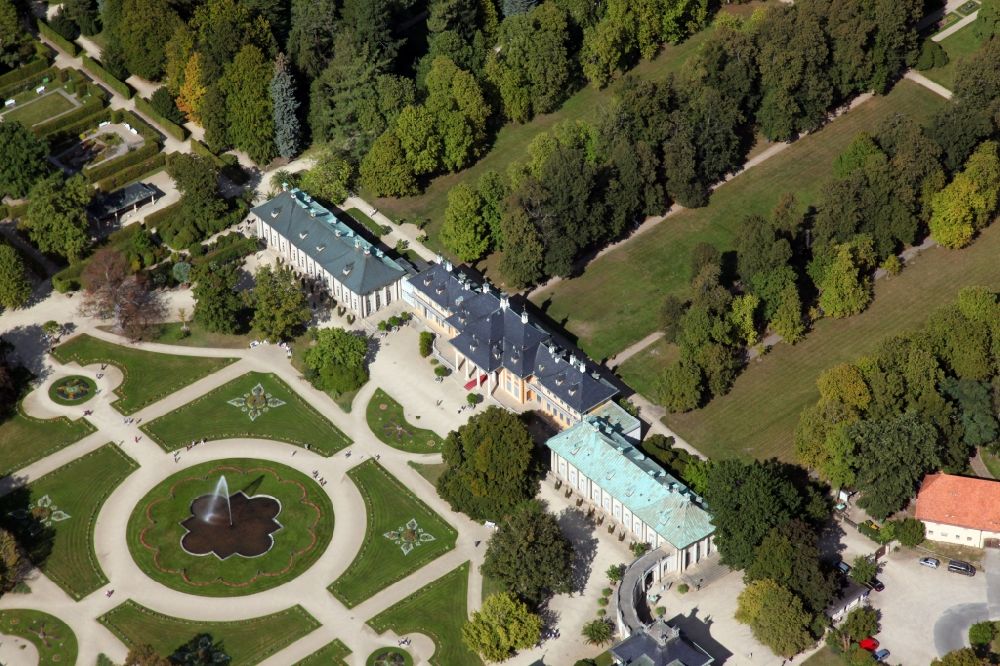 Aerial photograph Dresden - View of the buildings and the area of Pillnitz Castle on the Elbe in Dresden in the state Saxony. It is located in the district Pillnitz with the adjacent castle garden. Detailed view with the Museum of Applied Arts in the Bergpalais
