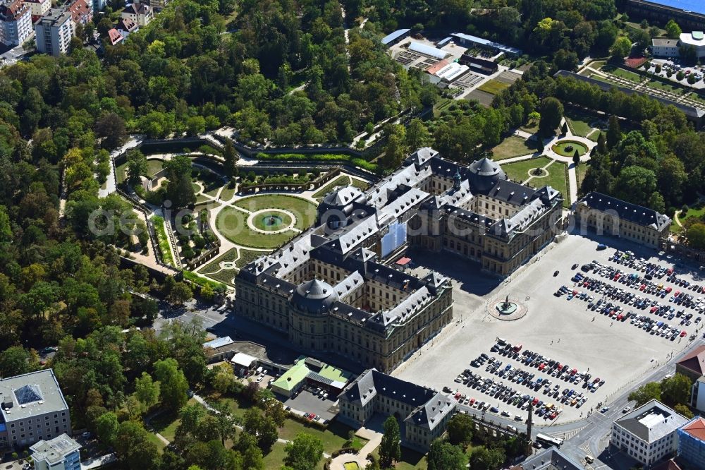 Aerial photograph Würzburg - Building complex in the park of the castle Residenz in Wuerzburg in the state Bavaria