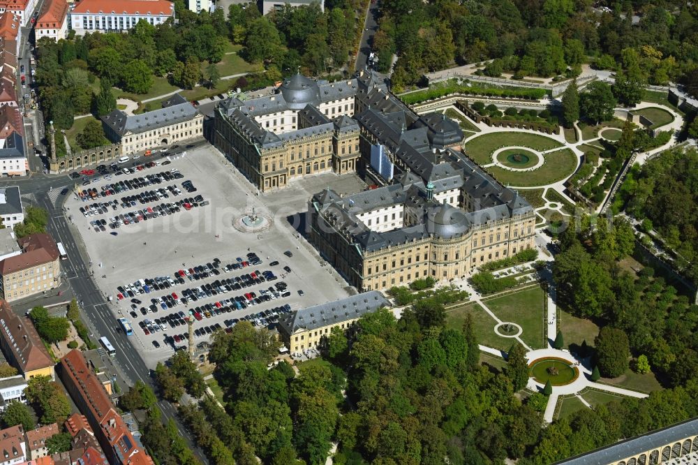 Aerial photograph Würzburg - Building complex in the park of the castle Residenz in Wuerzburg in the state Bavaria