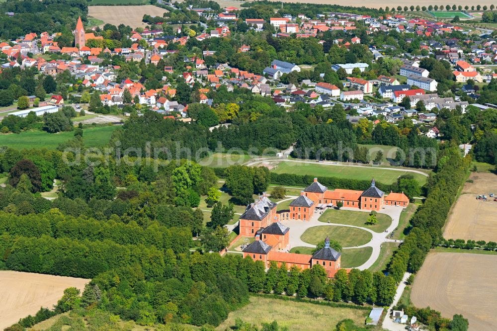 Klütz from above - Building complex in the park of the castle Schloss Bothmer on street Am Park in Kluetz in the state Mecklenburg - Western Pomerania, Germany