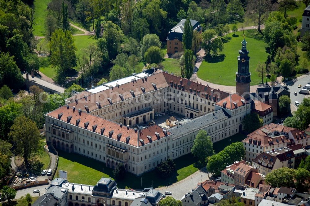 Aerial photograph Weimar - Palace Stadtschloss Weimar on Burgplatz in Weimar in the state Thuringia, Germany