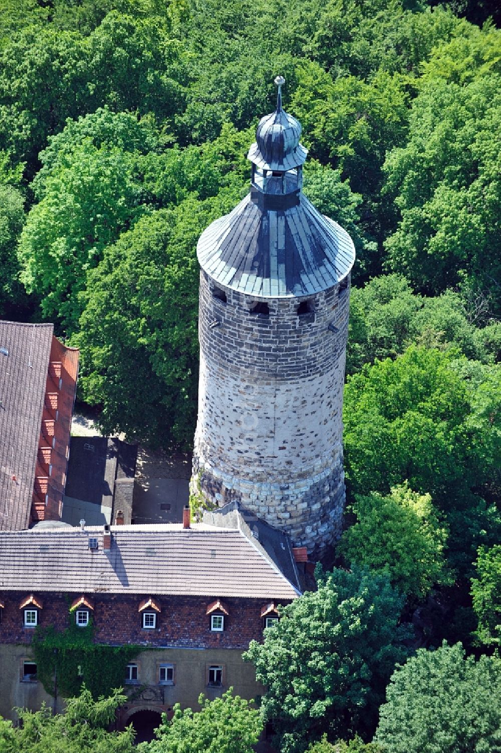 Tonndorf from above - Castle Tonndorf in the town of Tonndorf in Thuringia