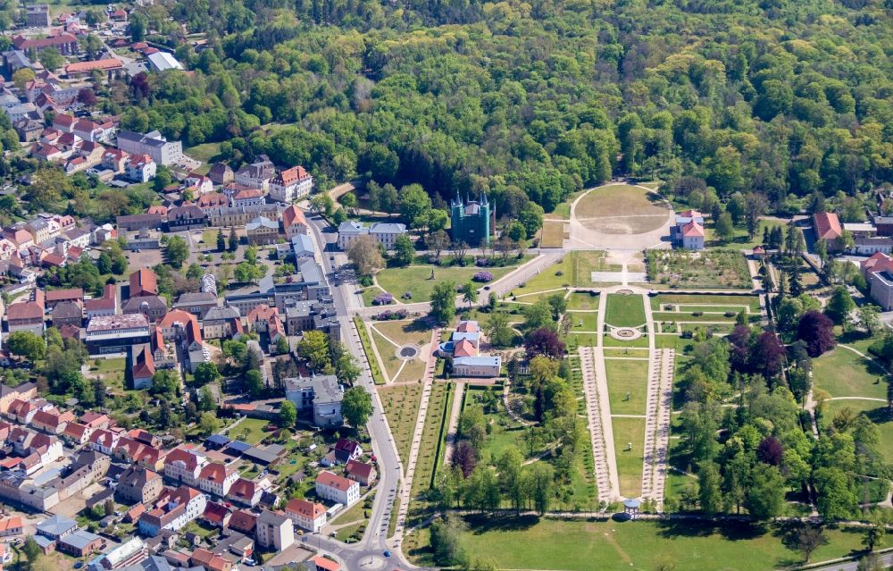 Aerial photograph Neustrelitz - Park of the castle in Neustrelitz in the state Mecklenburg - Western Pomerania, Germany