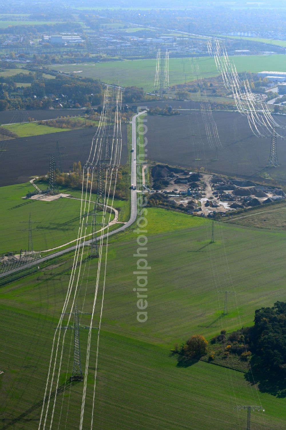Aerial photograph Altlandsberg - Current route of the power lines and pylons in Altlandsberg in the state Brandenburg, Germany
