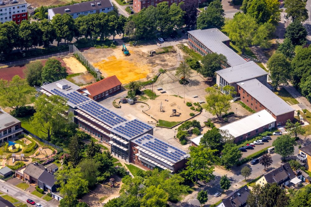 Aerial image Herne - School building of the Kolibri-Schule on Jean-Vogel-Strasse in Herne at Ruhrgebiet in the state North Rhine-Westphalia, Germany