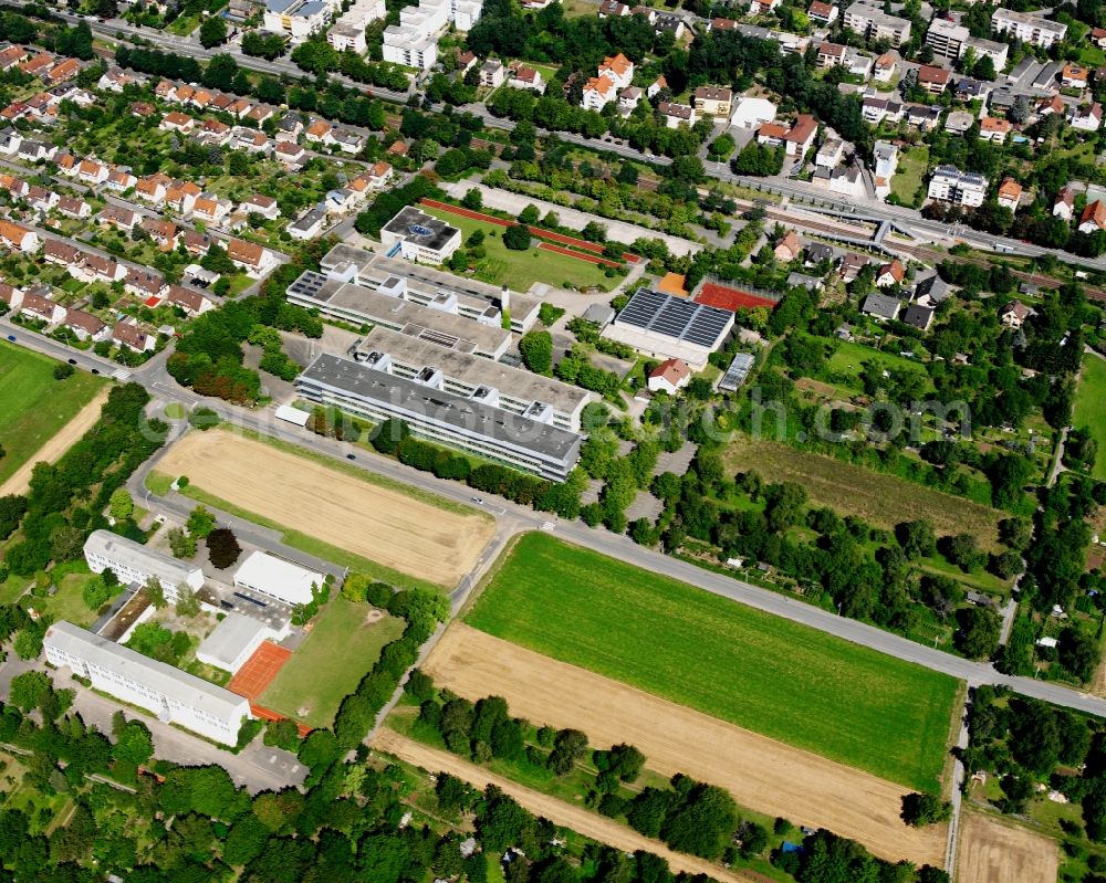 Heilbronn from the bird's eye view: School building of the Andreas-Schneider-Schule and Christiane-Herzog-Schule on the Laengelterstrasse in Heilbronn in the state Baden-Wuerttemberg, Germany