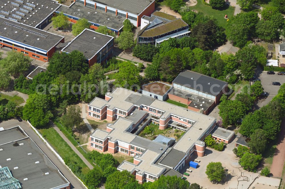 Lübeck from above - School building of the of Baltic Schule in the district Buntekuh in Luebeck in the state Schleswig-Holstein, Germany