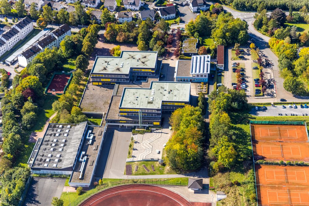 Schmallenberg from the bird's eye view: School building of the Christine-Koch-Schule on Obringhauser Strasse in Schmallenberg in the state North Rhine-Westphalia, Germany
