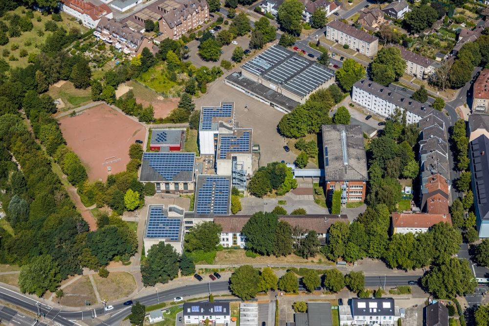 Herne from above - School building of the of Mont-Cenis-Gesamtschule on Mont-Cenis-Strasse in Herne in the state North Rhine-Westphalia, Germany