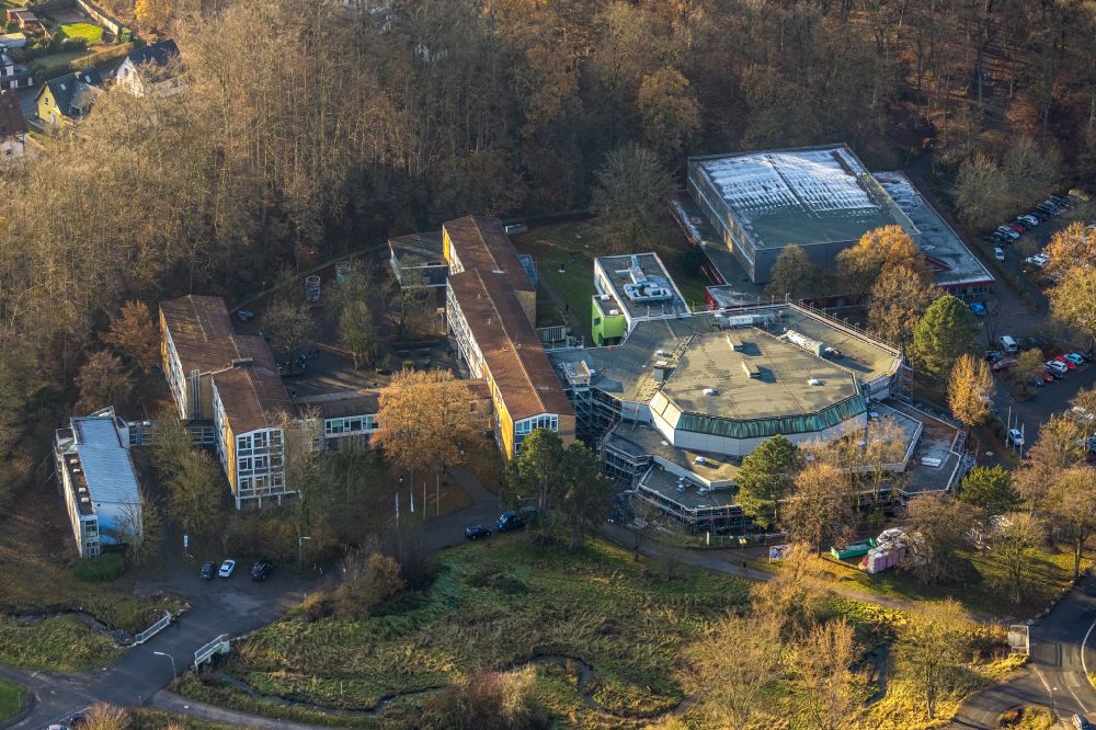 Arnsberg from above - School building of the Franz-Stock-Gymnasium and construction site for the renovation of the Berliner Platz Cultural Center on Berliner Platz in Arnsberg in the state North Rhine-Westphalia, Germany