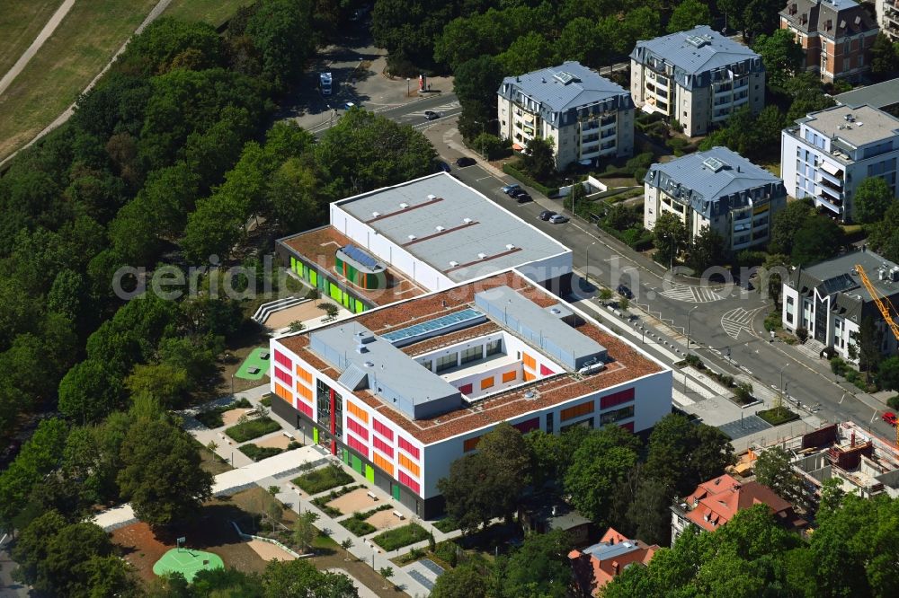 Leipzig from above - School building of the Gerda-Taro-Schule on Telemannstrasse in the district Mitte in Leipzig in the state Saxony, Germany