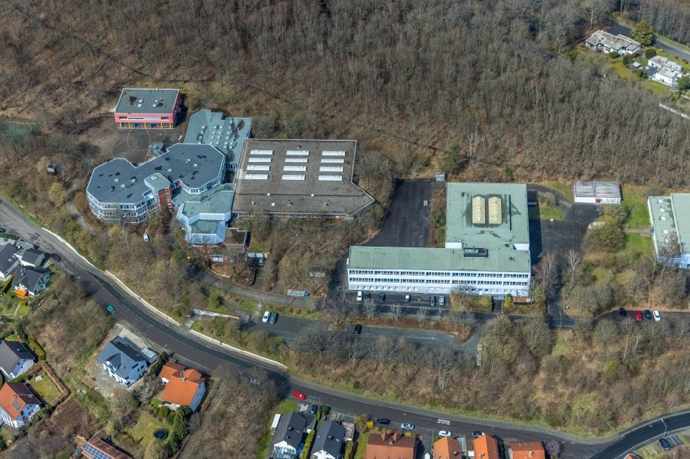 Aerial photograph Siegen - School building of the Gesamtschule on Schiessberg und Realschule Am Schiessberg in the district Geisweid in Siegen at Siegerland in the state North Rhine-Westphalia, Germany