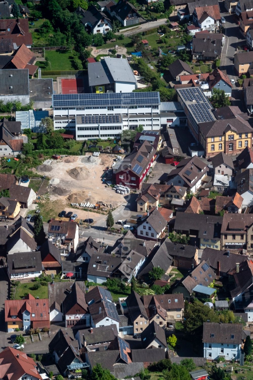 Sulz from the bird's eye view: School building of the Grandschule and Kindergarten in Sulz bei Lahr in Sulz in the state Baden-Wuerttemberg, Germany