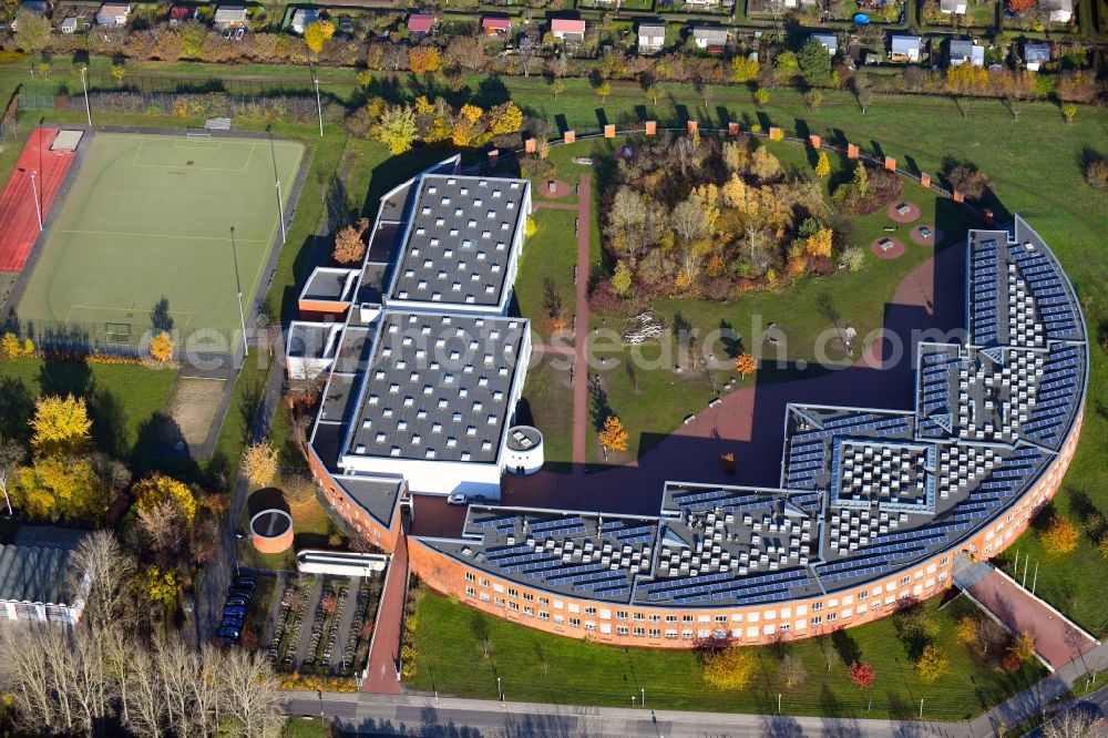 Aerial image Berlin - School building of the Barnim-Gymnasium on Ahrensfelder Chaussee in the district Falkenberg in Berlin, Germany