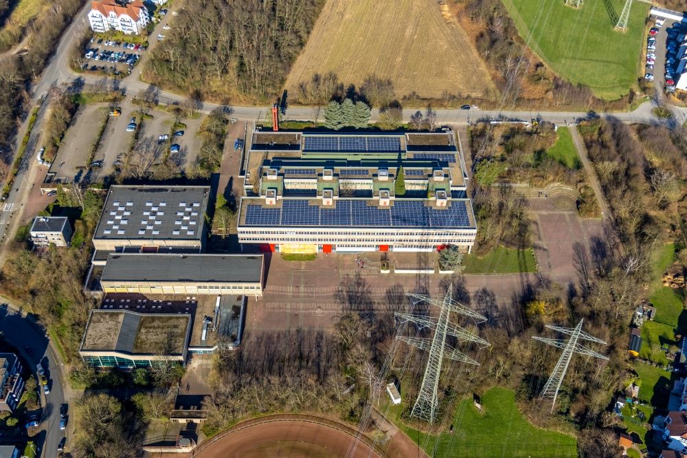 Hattingen from above - School building of the on Lindstockstrasse in the district Holthausen in Hattingen in the state North Rhine-Westphalia