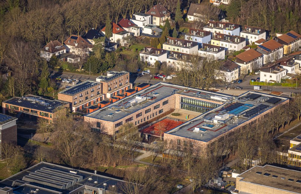 Aerial image Unna - School building of the Jakob-Muth-Schule on street Doebelner Strasse in the district Alte Heide in Unna at Ruhrgebiet in the state North Rhine-Westphalia, Germany