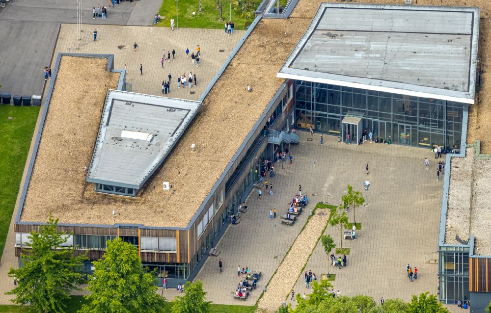 Aerial image Hamm - School building of the Konrad-Adenauer Realschule on Heideweg in the district Westtuennen in Hamm at Ruhrgebiet in the state North Rhine-Westphalia, Germany