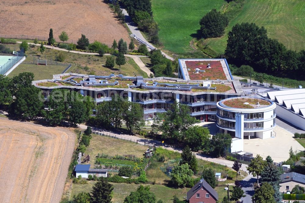Aerial photograph Mühlenbecker Land - School building of the Kaethe-Kollwitz-Gesamtschule in the district Muehlenbeck in Muehlenbecker Land in the state Brandenburg, Germany