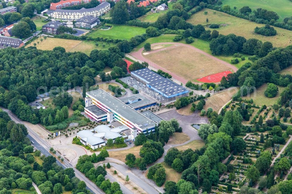 Flensburg from the bird's eye view: School building of the of Kurt-Tucholsky-Schule in Flensburg in the state Schleswig-Holstein, Germany