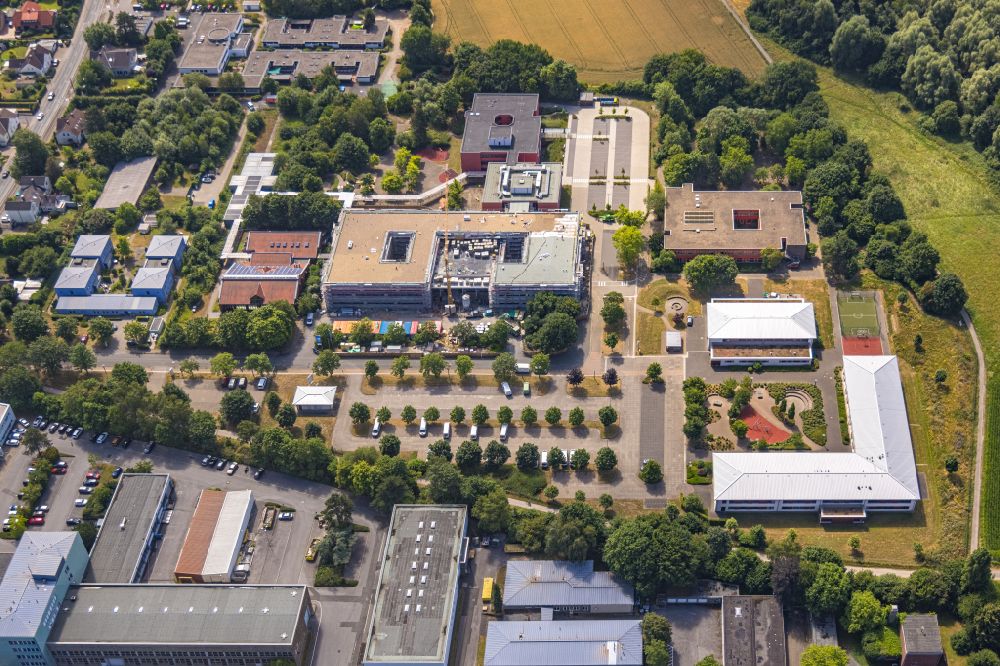 Aerial photograph Dortmund - School building on Marsbruch on Marsbruchstrasse in Dortmund in the state North Rhine-Westphalia, Germany