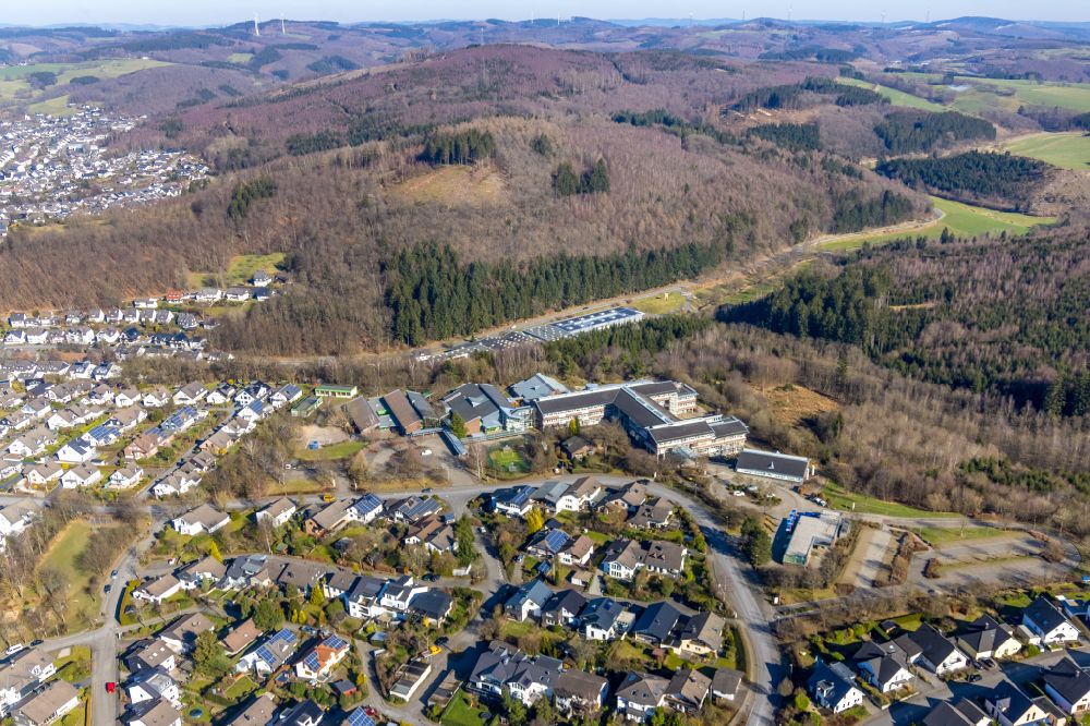 Aerial photograph Olpe - School building of the Max von of Gruen-Schule on street Bodelschwinghstrasse in Olpe at Sauerland in the state North Rhine-Westphalia, Germany
