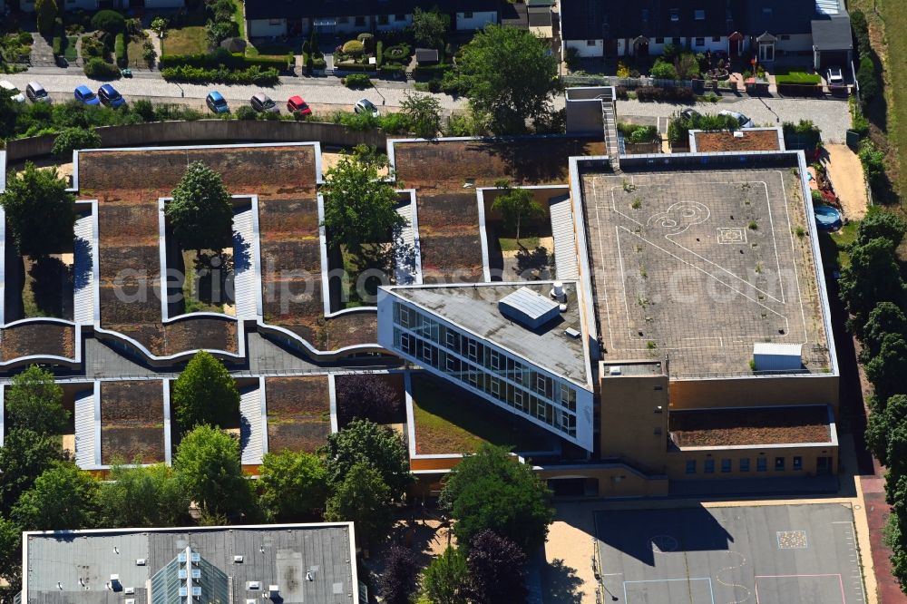 Berlin from above - School building of the Michael-Ende-Schule on Neuhofer Strasse in the district Rudow in Berlin, Germany
