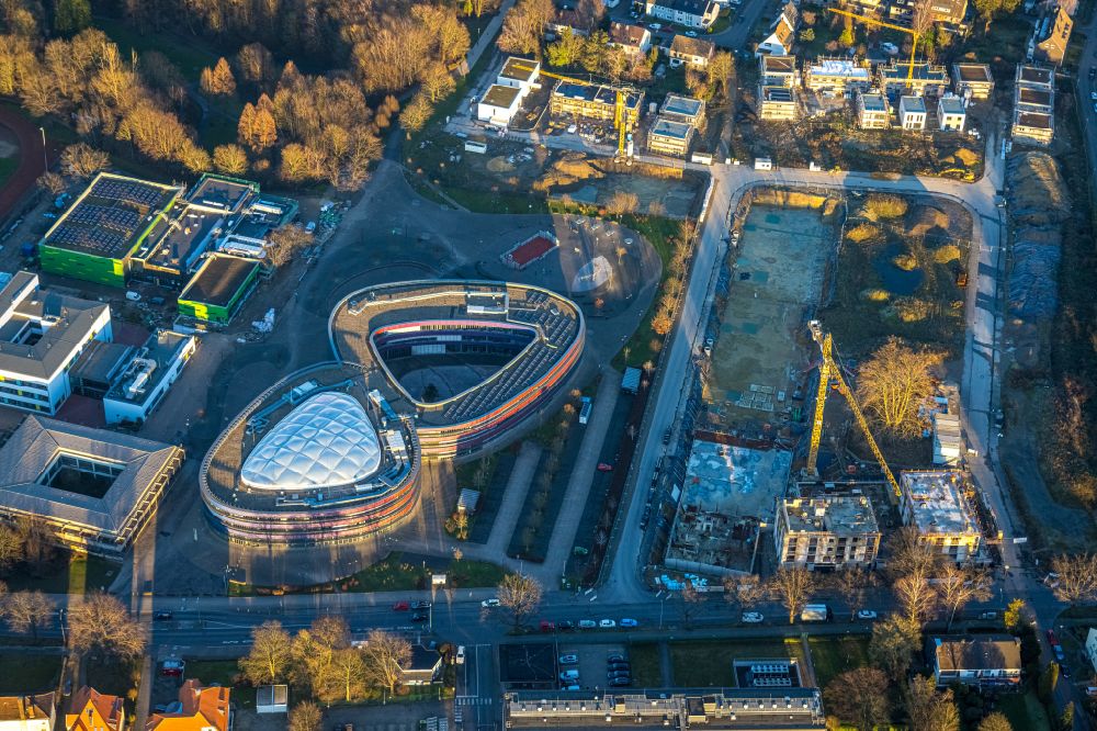 Bochum from above - School building Neues Gymnasium Bochum on Querenburger Strasse in the district Wiemelhausen in Bochum in the Ruhr area in the state North Rhine-Westphalia, Germany