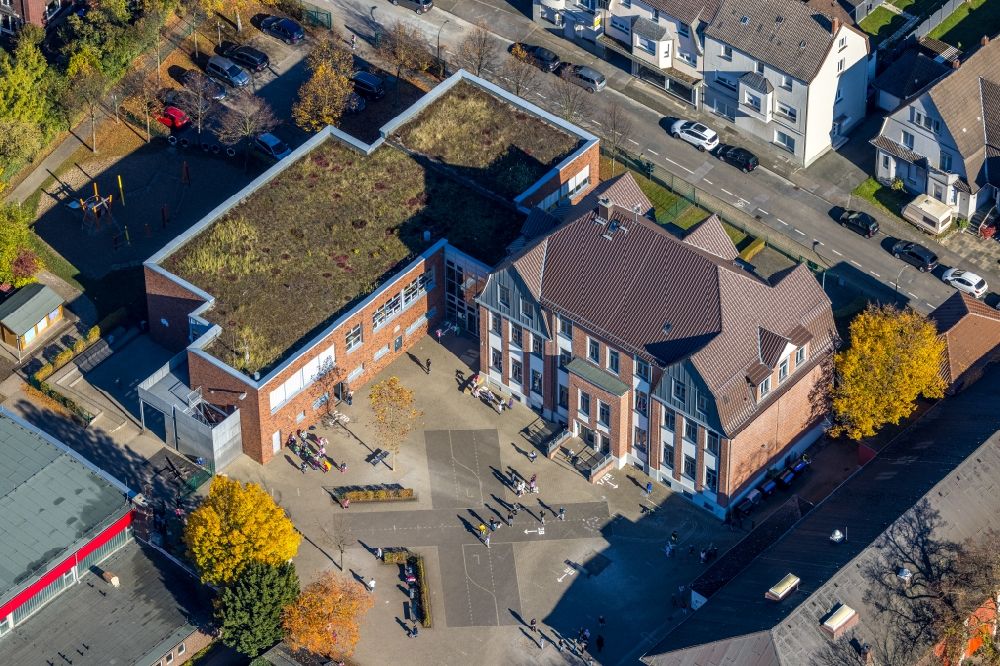 Hamm from above - School building of the Overbergschule on Overbergstrasse in the district Bockum-Hoevel in Hamm at Ruhrgebiet in the state North Rhine-Westphalia, Germany