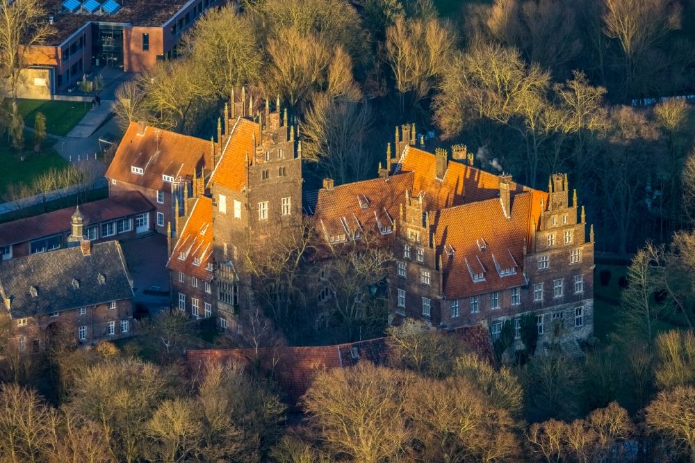 Hamm from above - school building of the castle Heessen with private school and boarding school in the district Heessen in Hamm at Ruhrgebiet in the state North Rhine-Westphalia, Germany