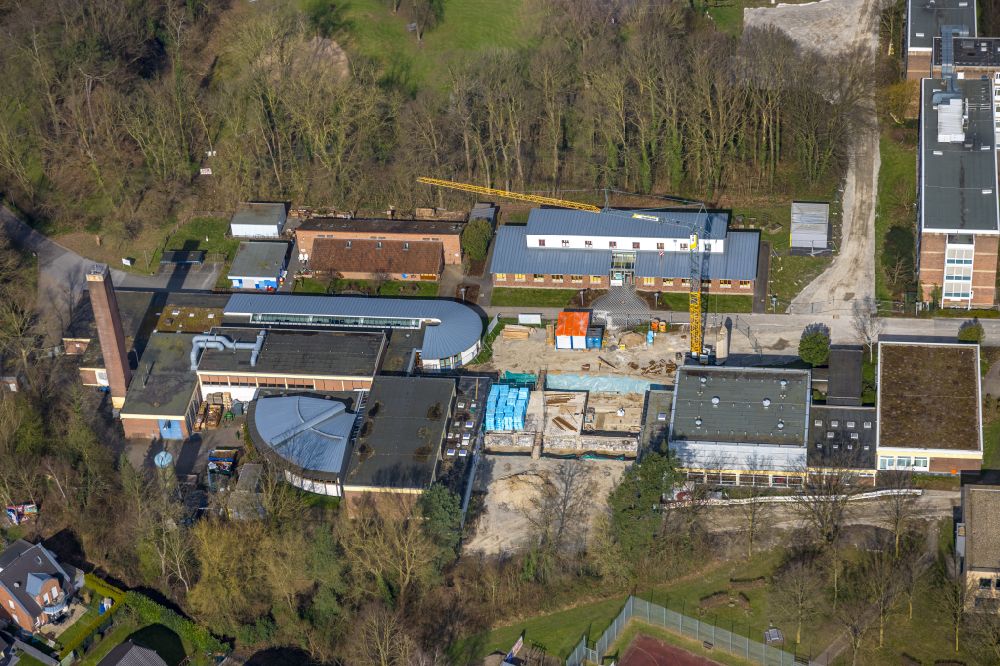 Aerial photograph Hamm - school building of the Schule im Heithof in the Heithofer Allee in Hamm at Ruhrgebiet in the state North Rhine-Westphalia, Germany