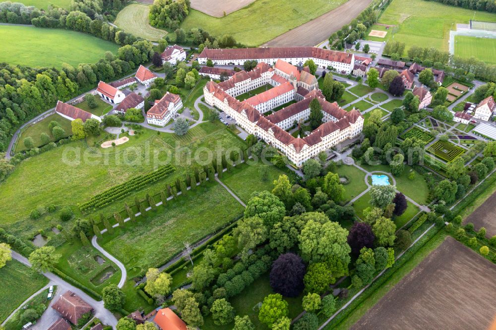 Aerial image Salem - School building of the Schule Schloss Salem on Schlossbezirk in the district Stefansfeld in Salem in the state Baden-Wuerttemberg