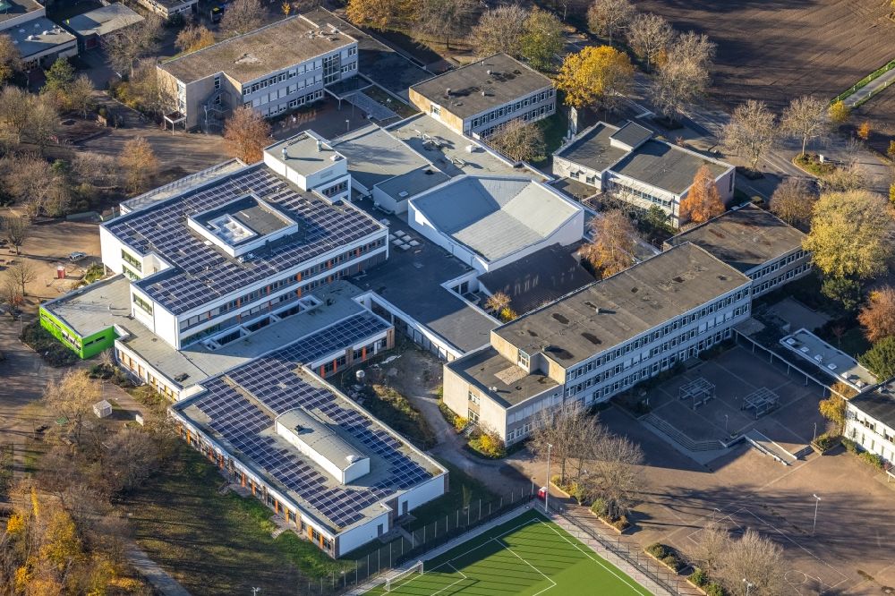 Aerial photograph Neukirchen-Vluyn - School building of the school center on Tersteegenstrasse in Neukirchen-Vluyn in the state North Rhine-Westphalia, Germany